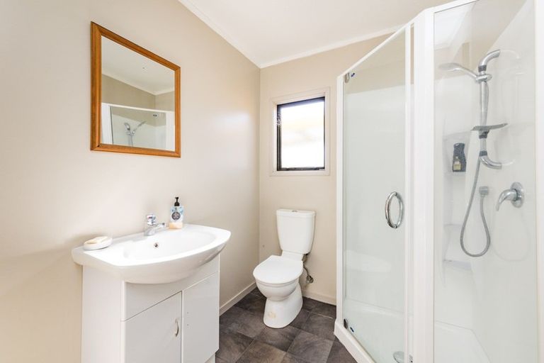 Photo of property in 33 Seddon Street, Takaro, Palmerston North, 4412