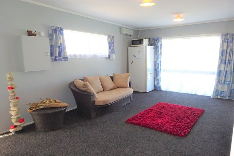 Photo of property in 71 Seabury Avenue, Foxton Beach, Foxton, 4815