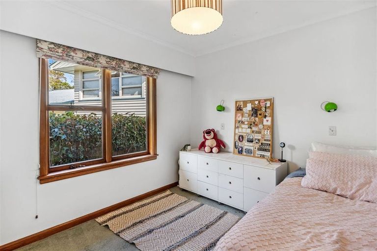 Photo of property in 22 Joyce Crescent, Ilam, Christchurch, 8041