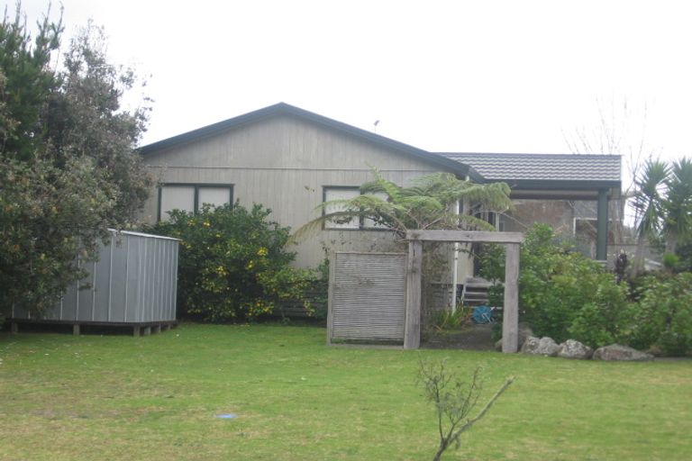 Photo of property in 103 Kowhai Avenue, Matarangi, Whitianga, 3592