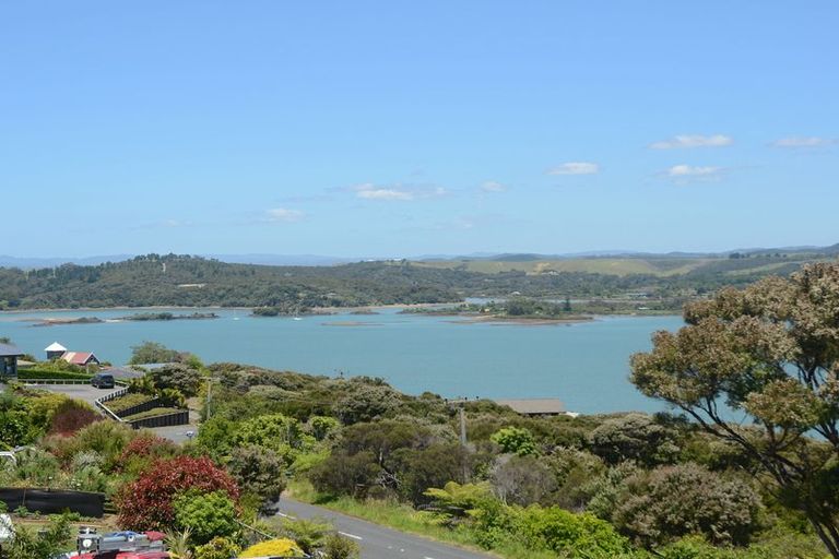 Photo of property in 27 Doves Bay Road, Kerikeri, 0294