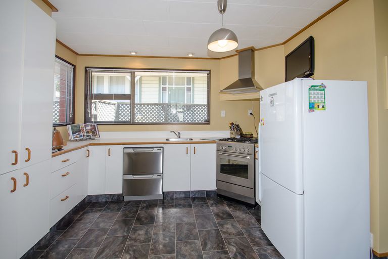 Photo of property in 5b Exeter Street, Abbotsford, Dunedin, 9018