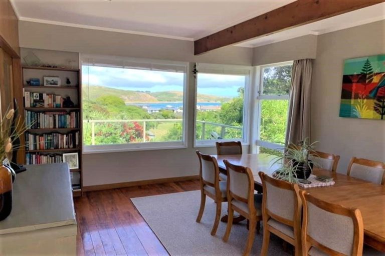 Photo of property in 39 Acheron Road, Paremata, Porirua, 5026
