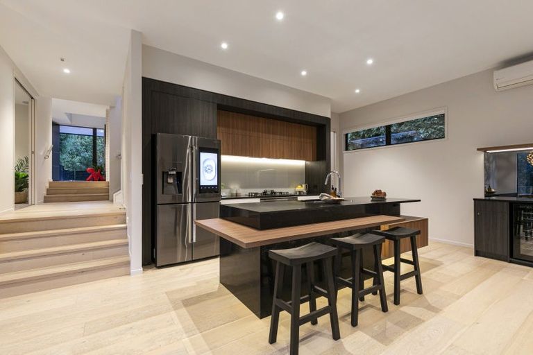 Photo of property in 21b Churchouse Road, Greenhithe, Auckland, 0632