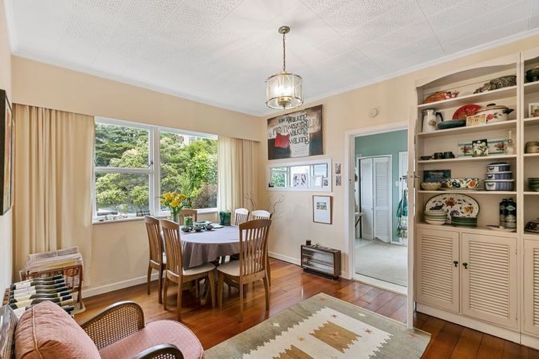Photo of property in 106 Grafton Road, Roseneath, Wellington, 6011