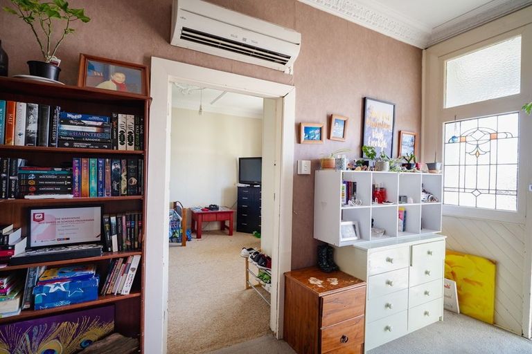 Photo of property in 74 Forbury Road, Saint Clair, Dunedin, 9012