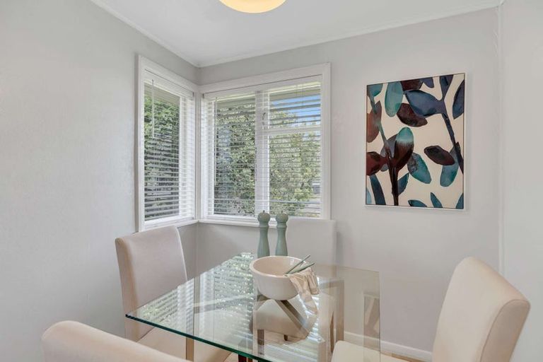 Photo of property in 7 Bristol Crescent, Roslyn, Palmerston North, 4414