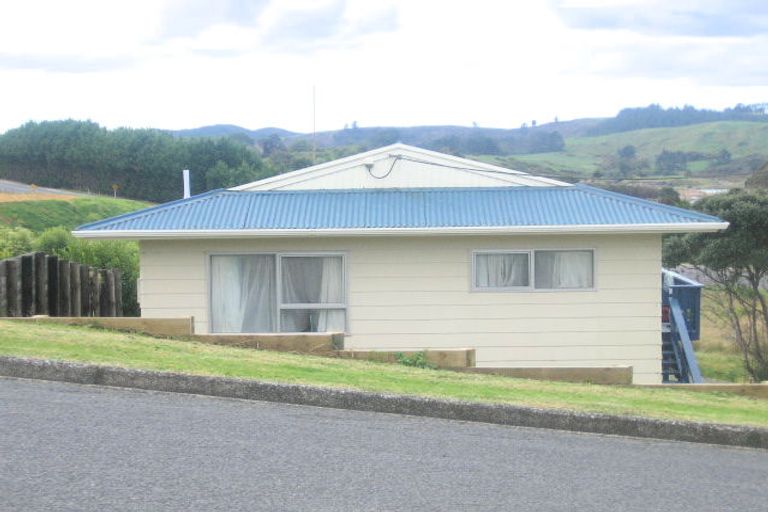Photo of property in 40 View Road, Hikurangi, 0114