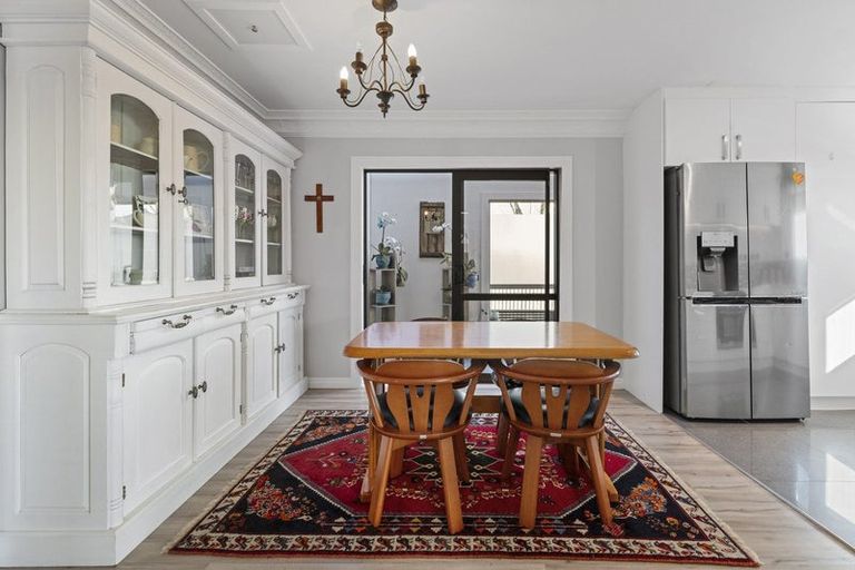 Photo of property in 2/8 Leven Lane, Totara Heights, Auckland, 2105