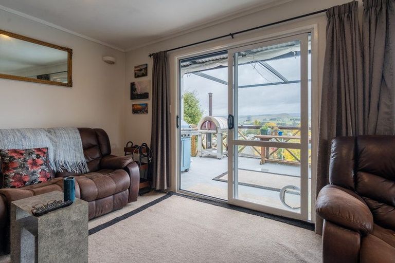 Photo of property in 24 Nore Street, Waihola, Milton, 9073