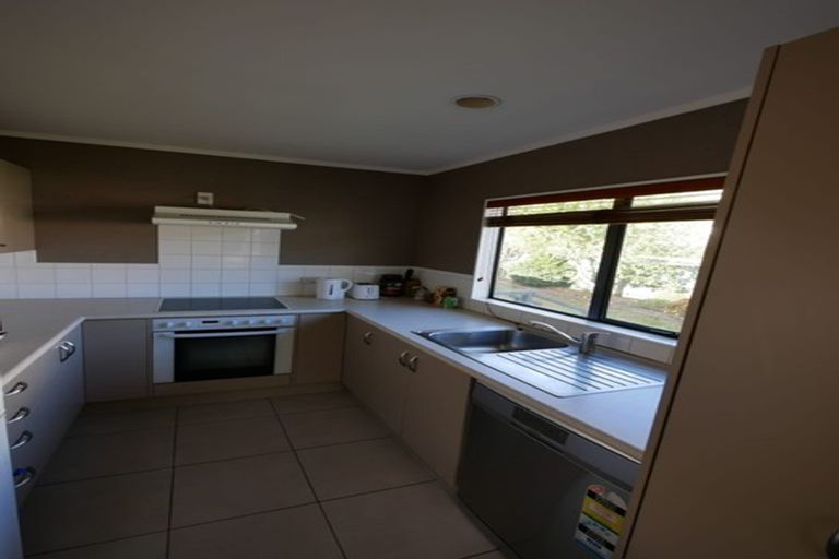 Photo of property in 2/52 Youngs Road, Papakura, 2110