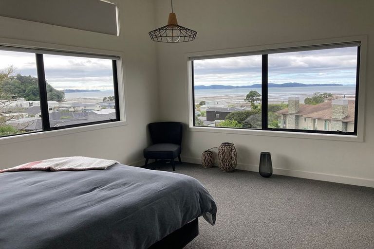 Photo of property in 9 Koru Place, Snells Beach, 0920