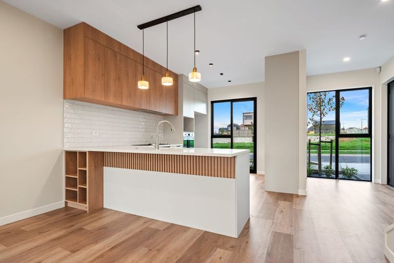 Photo of property in 14 Coopworth Street, Karaka, 2580