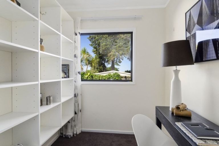 Photo of property in 1/36 Moore Street, Hillcrest, Auckland, 0627