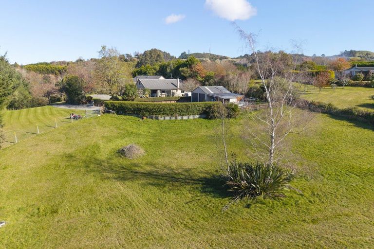 Photo of property in 214 Mapara Road, Acacia Bay, Taupo, 3385