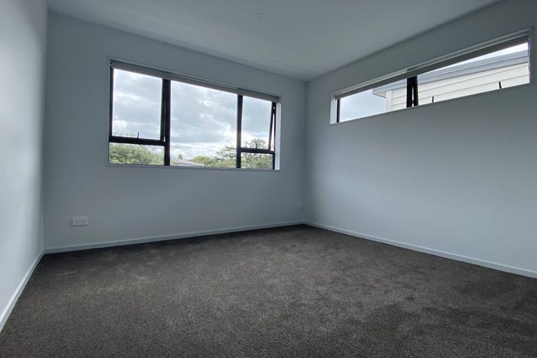Photo of property in 32c Potter Avenue, Northcote, Auckland, 0627