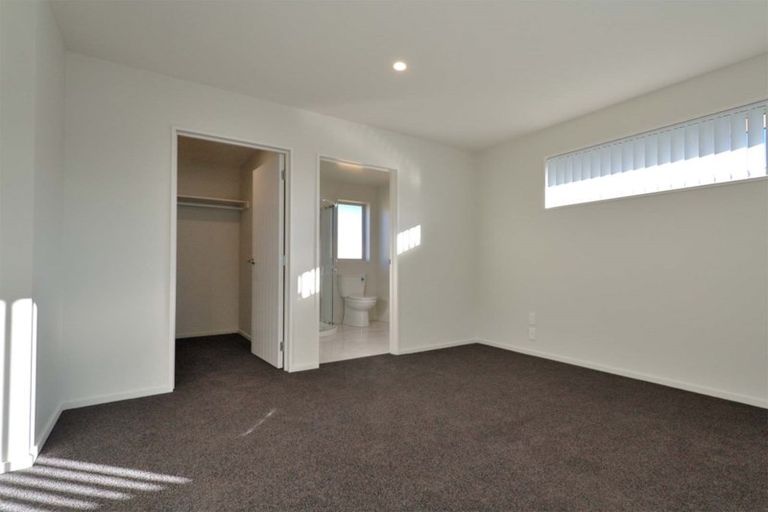 Photo of property in 5 Keeper Close, Woodend, 7610