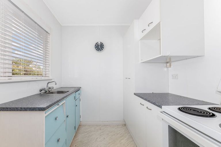 Photo of property in 1/1079 High Street, Taita, Lower Hutt, 5011