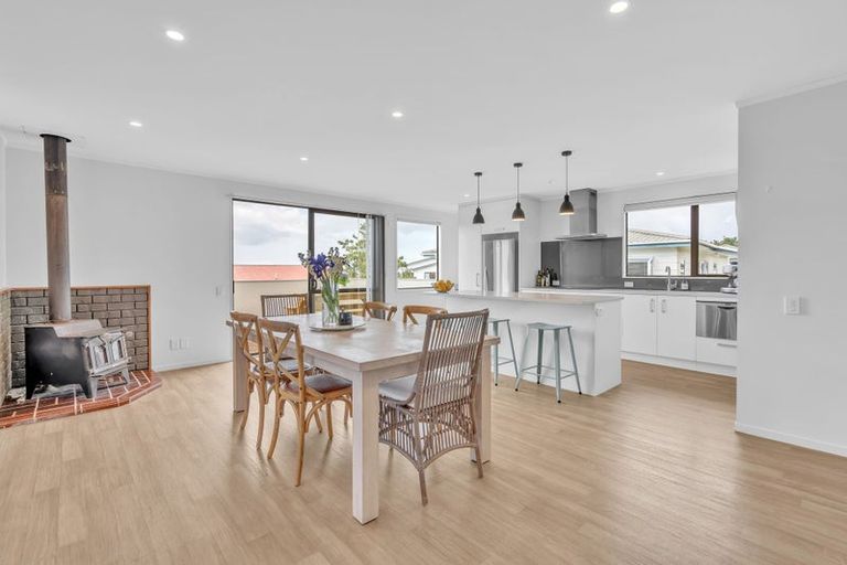 Photo of property in 8 Awatere Place, Snells Beach, 0920