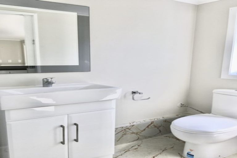 Photo of property in 4 Utting Street, Birkdale, Auckland, 0626