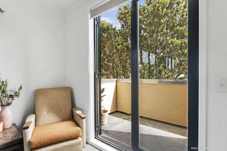 Photo of property in 568c Adelaide Road, Berhampore, Wellington, 6023