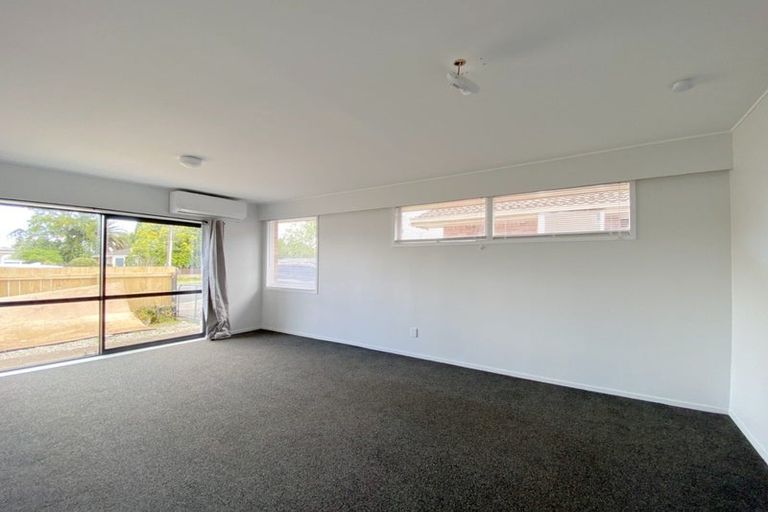 Photo of property in 2/1 Hill Road, Papatoetoe, Auckland, 2025