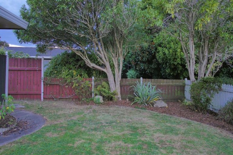 Photo of property in 32 Cecil Place, Cloverlea, Palmerston North, 4412