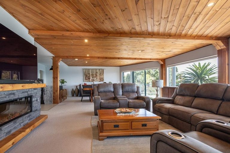 Photo of property in Signal Stn Road, Pouto, Te Kopuru, 0391