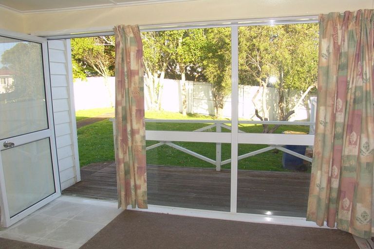 Photo of property in 44 Brandon Road, Glen Eden, Auckland, 0602