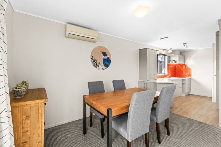 Photo of property in 2 Otatara Road, Taradale, Napier, 4112