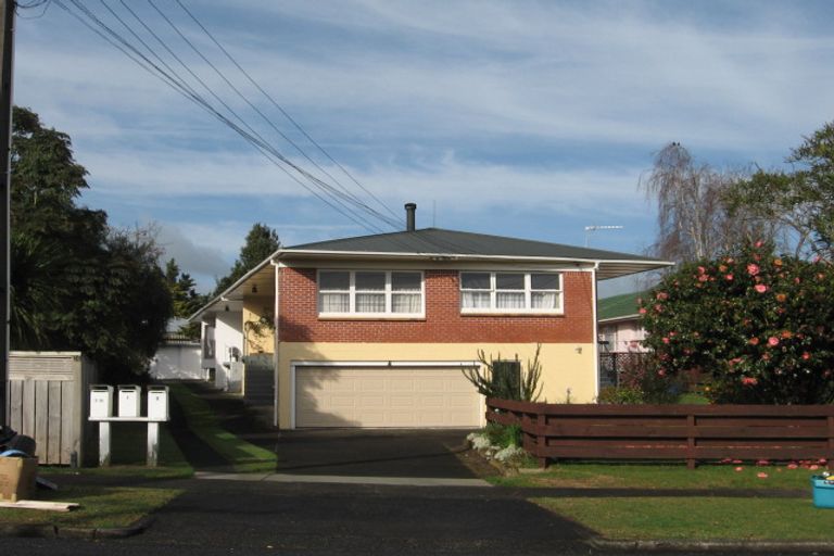 Photo of property in 3/14 South Street, Papakura, 2110
