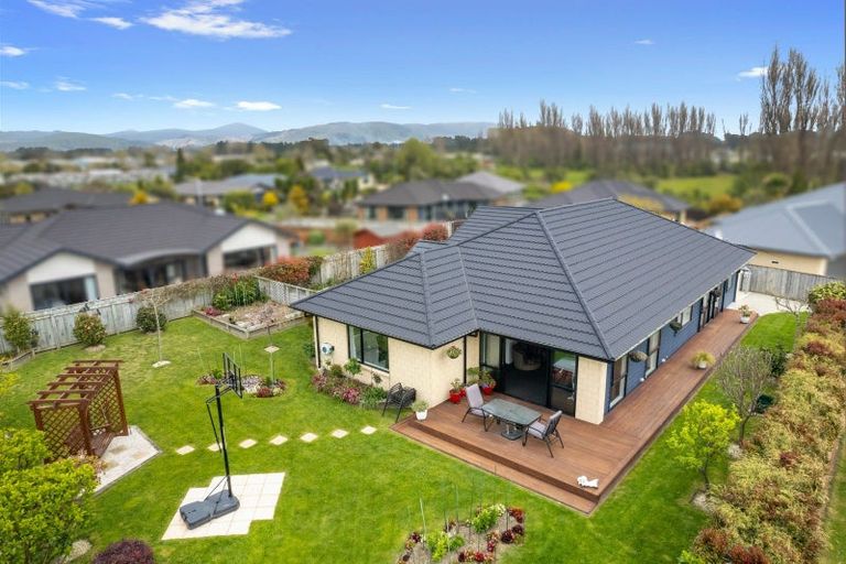 Photo of property in 6 Moy Place, Otaki, 5512