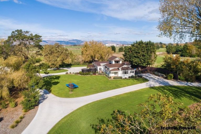 Photo of property in 375 No 1 Line, Longburn, Palmerston North, 4475