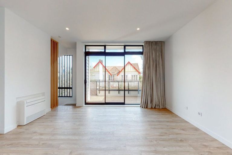 Photo of property in 4b Armour Avenue, Mount Victoria, Wellington, 6011