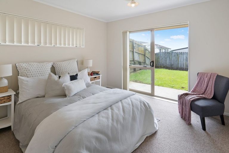 Photo of property in 256 Royal Road, Massey, Auckland, 0614