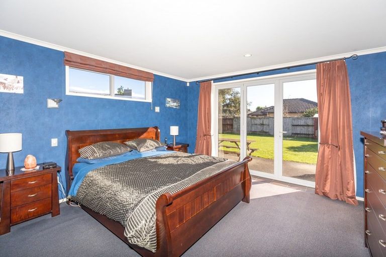 Photo of property in 4 Nielsen Gardens, Rototuna, Hamilton, 3210