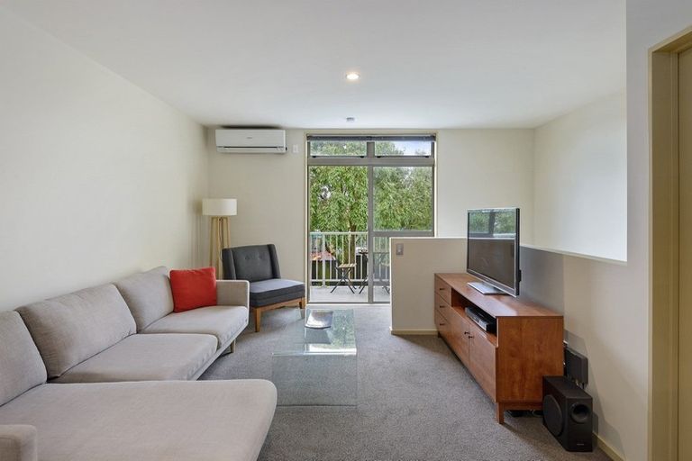 Photo of property in 8/54 Champion Street, Edgeware, Christchurch, 8013