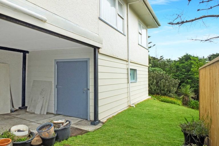 Photo of property in 18 Brown Terrace, Foxton Beach, Foxton, 4815