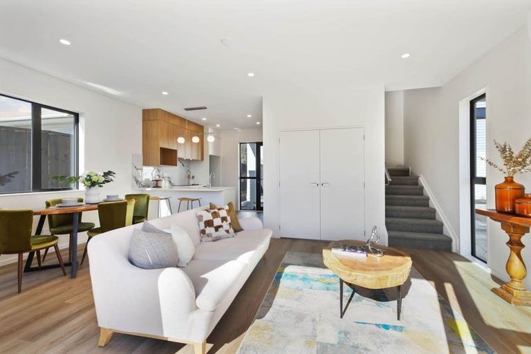 Photo of property in 5c Ainsdale Place, Manurewa, Auckland, 2102