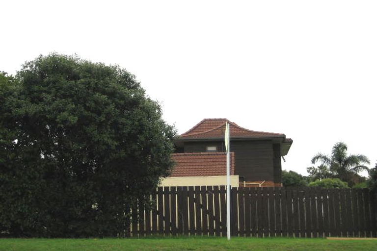 Photo of property in 1/356a Te Atatu Road, Te Atatu South, Auckland, 0610