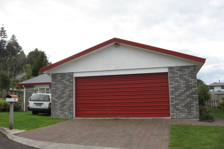 Photo of property in 4 Herald Way, Welcome Bay, Tauranga, 3112