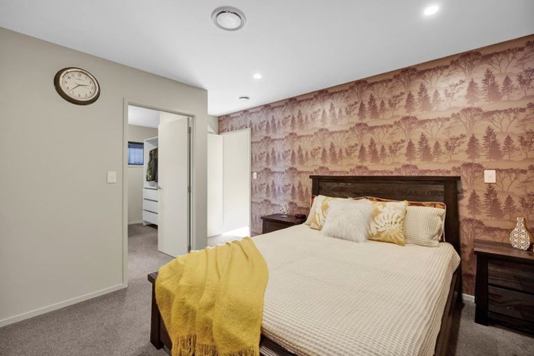 Photo of property in 12 Kotare Drive, Waiwhakaiho, New Plymouth, 4312