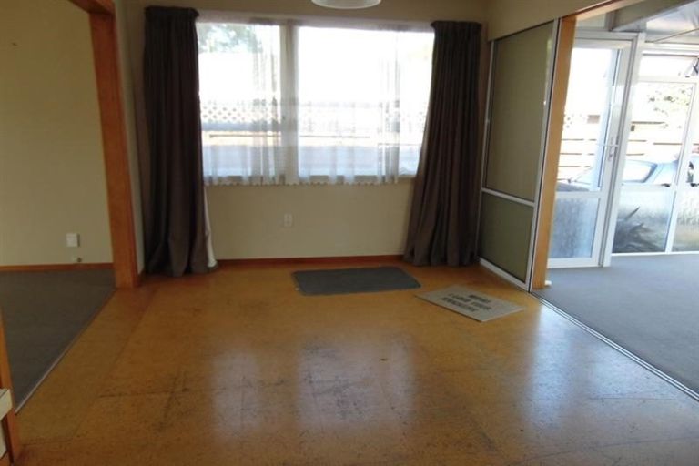 Photo of property in 225 Westminster Avenue, Tamatea, Napier, 4112