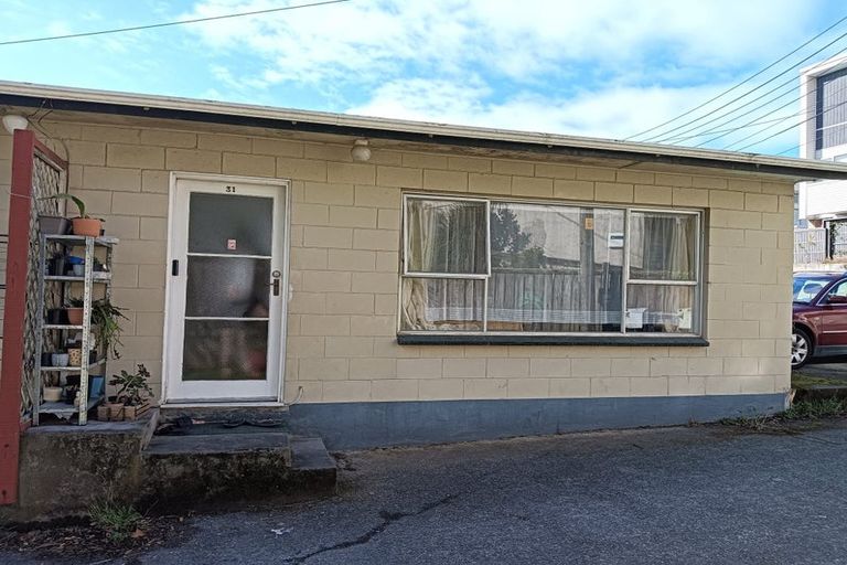 Photo of property in 31 Brixham Way, Newtown, Wellington, 6021