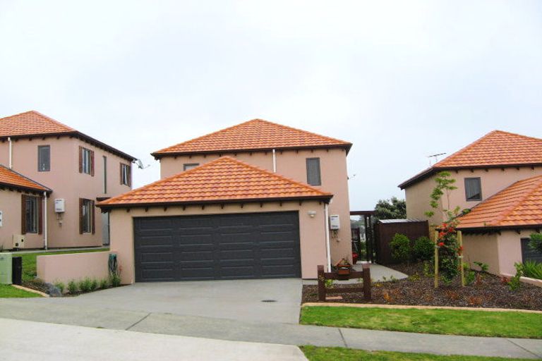 Photo of property in 75 Alverna View, Gulf Harbour, Whangaparaoa, 0930