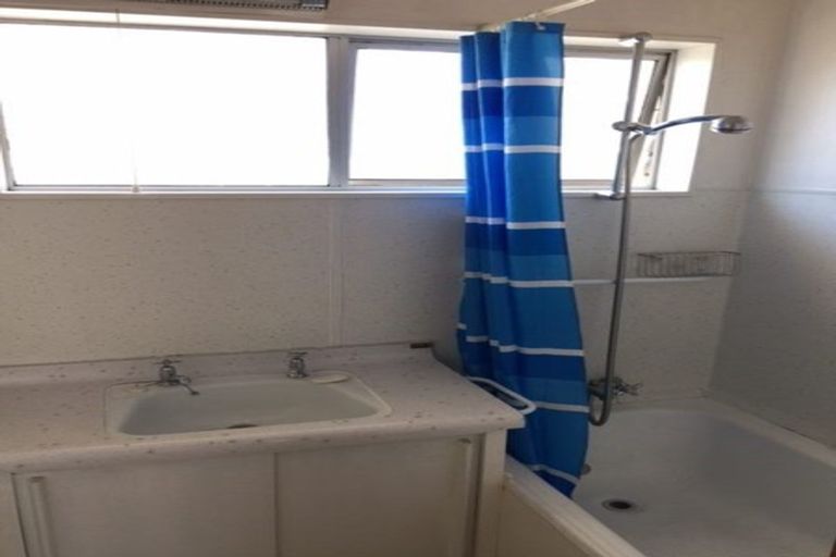 Photo of property in 1/118 Lincoln Road, Addington, Christchurch, 8024