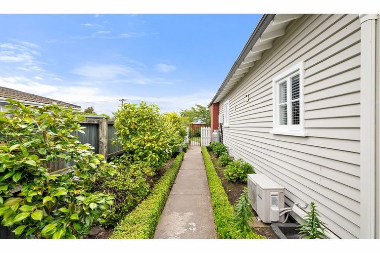 Photo of property in 6 Mortlake Street, Islington, Christchurch, 8042