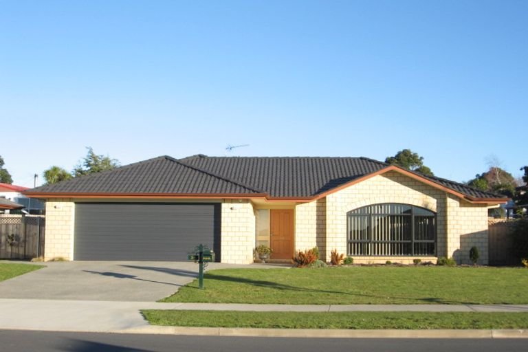 Photo of property in 24 Belfry Place, Wattle Downs, Auckland, 2103