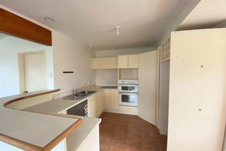 Photo of property in 26 Devon Road, Bucklands Beach, Auckland, 2012
