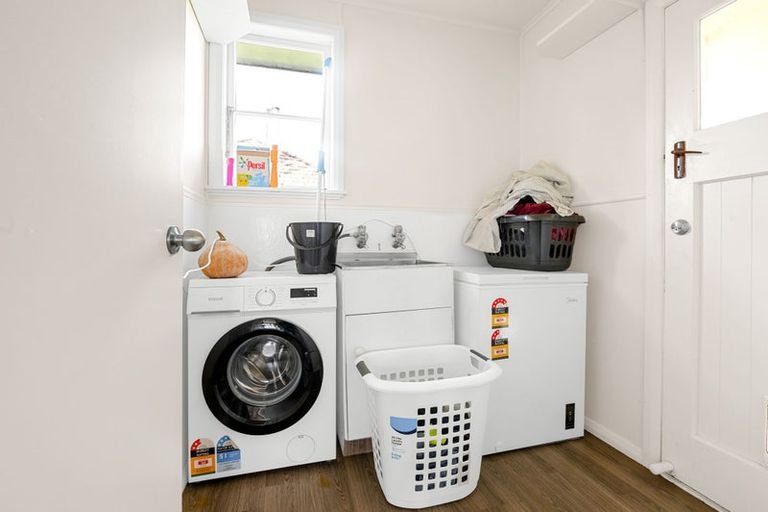 Photo of property in 3 Ross Crescent, Fairfield, Hamilton, 3214